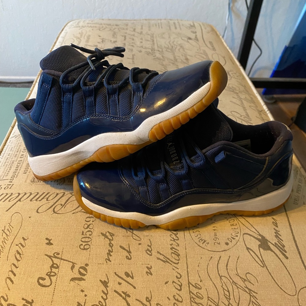 Midnight Jordan 11 youth size 7y womens 8.5
